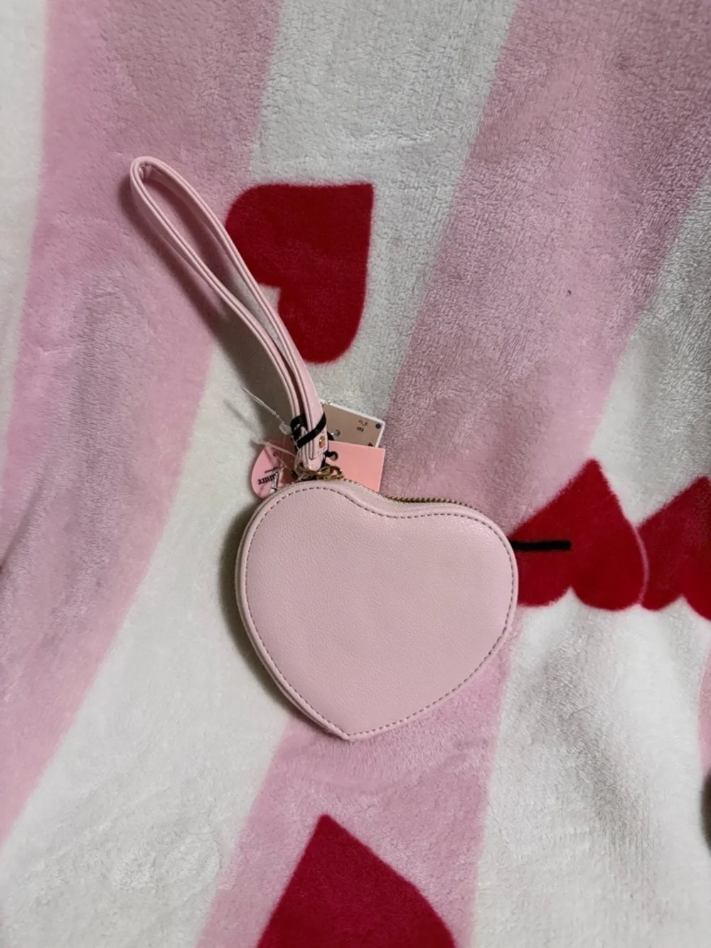 NWT Juicy Couture Juicy in Bloom Heart Coin Purse in Natural/PP Straw